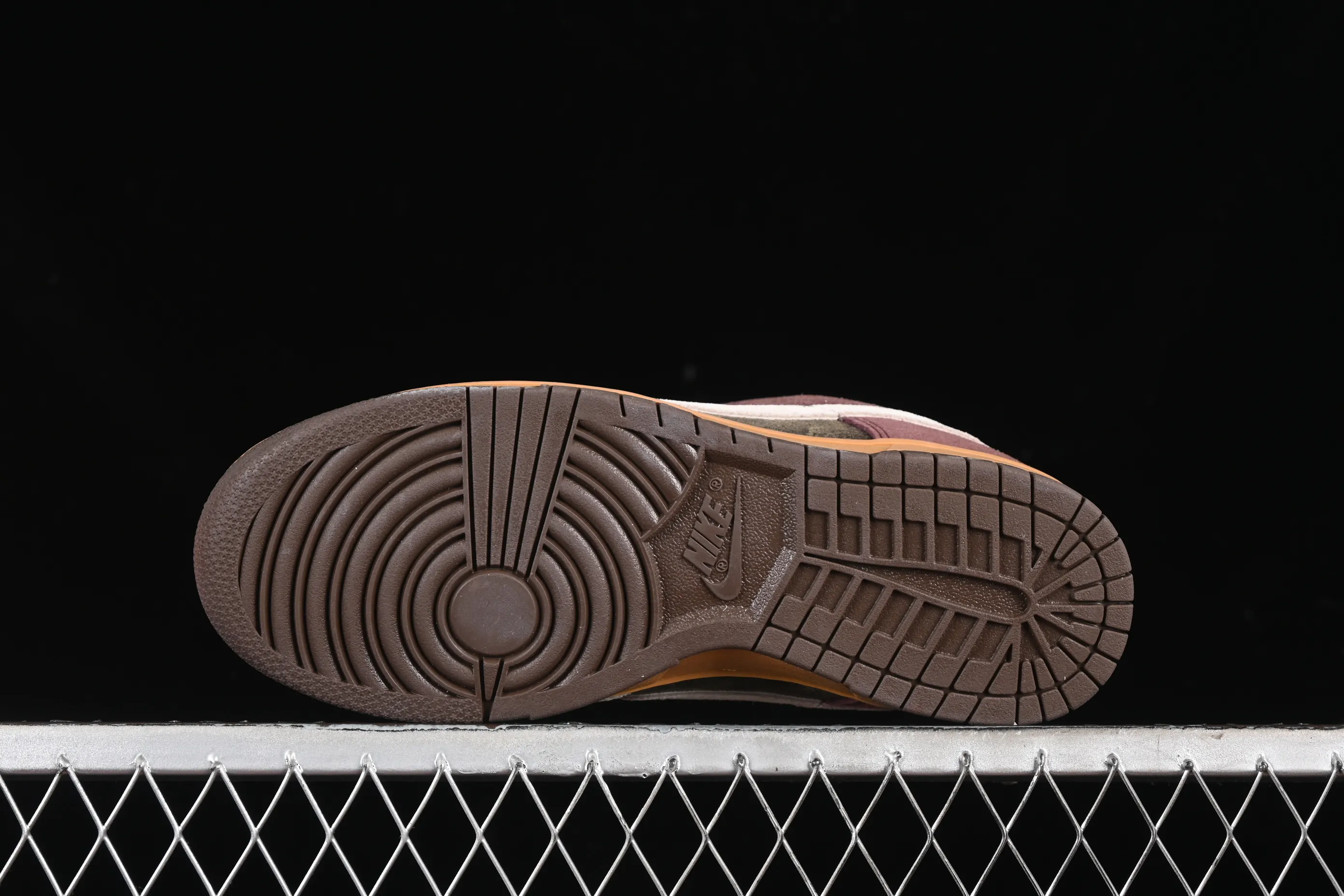 All categories Nk SB Dunk series Nk SB Dunk Low low-top sneakers Nk Dunk Low "Love & Peace" Autumn and winter retro brown low-top casual sneakers HQ3459-212